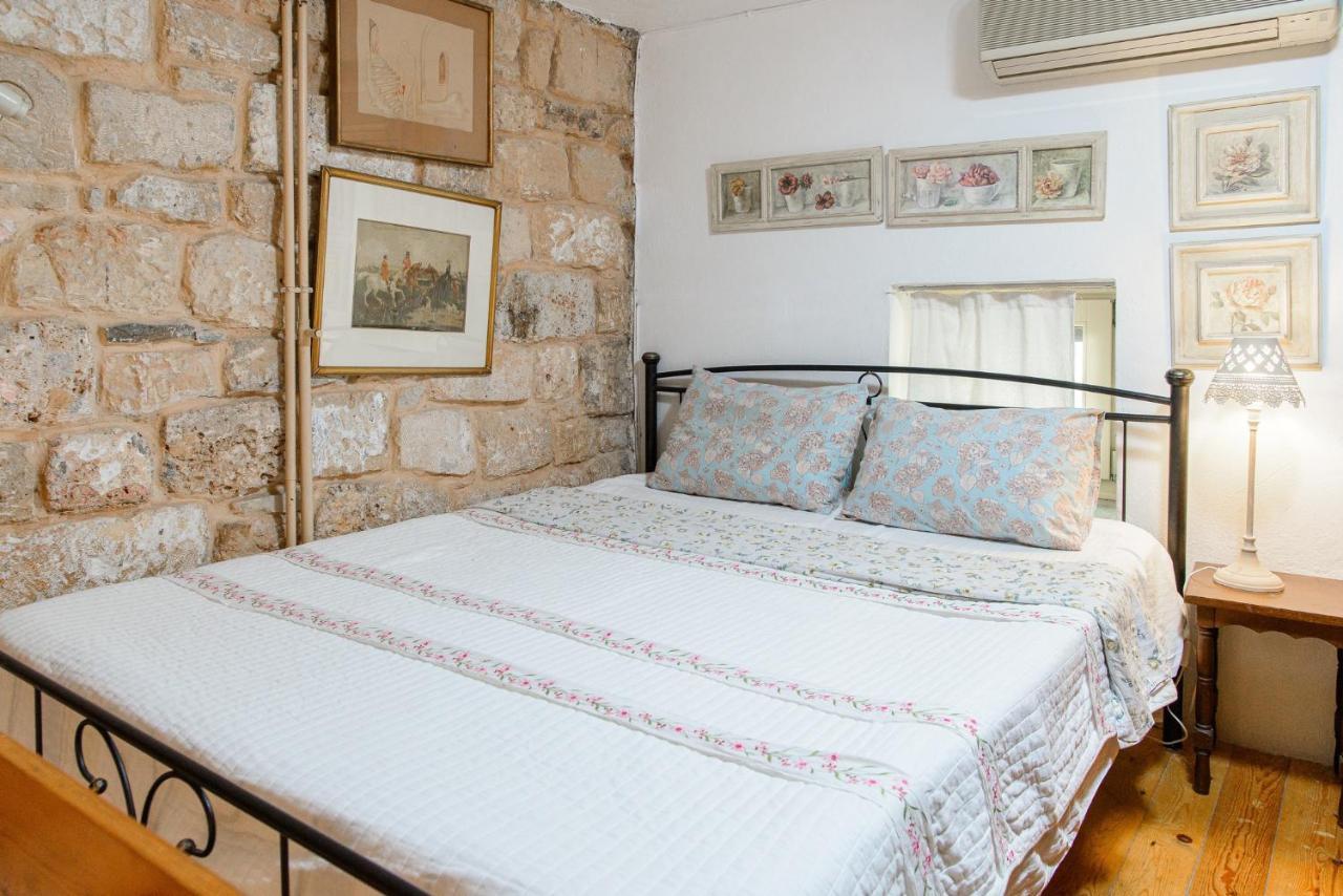 The Stone House Apartamento Aegina Exterior foto