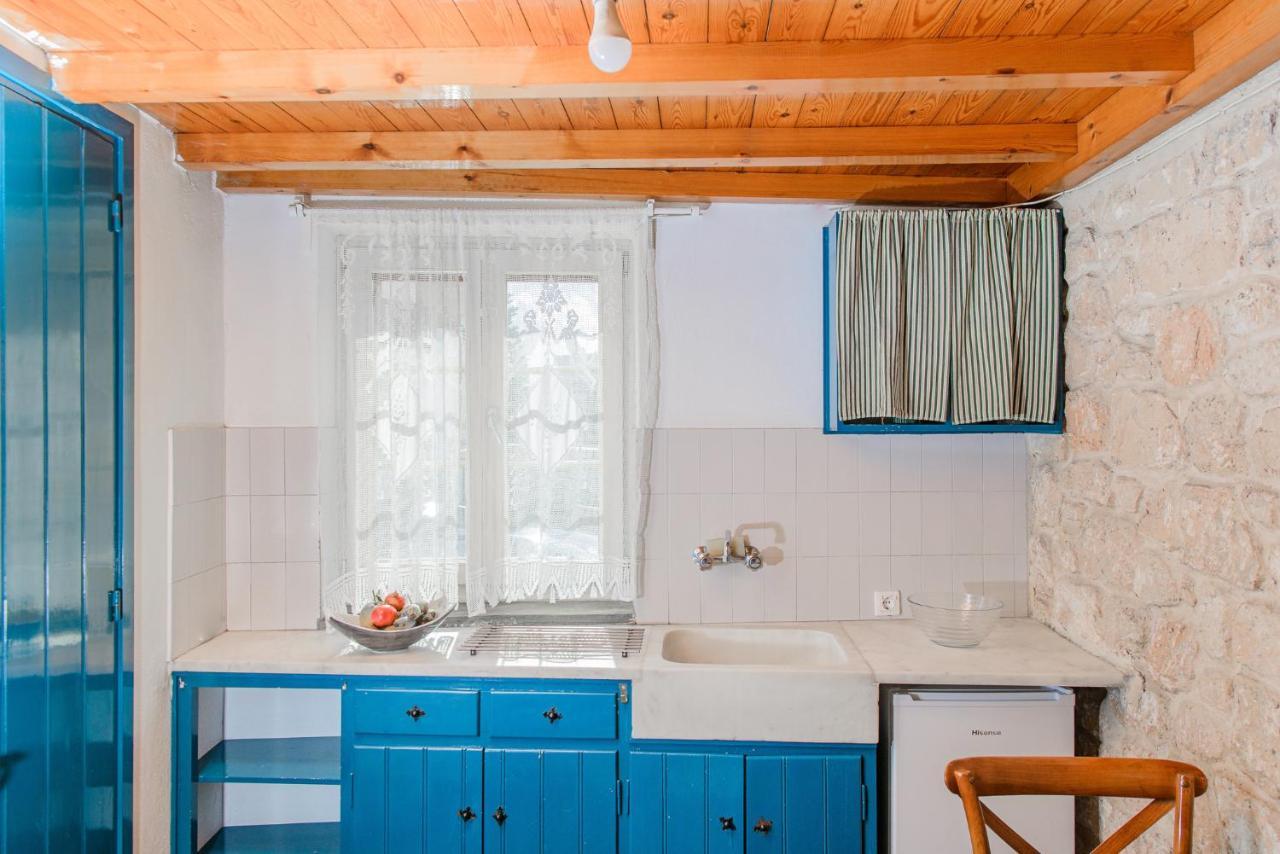 The Stone House Apartamento Aegina Exterior foto